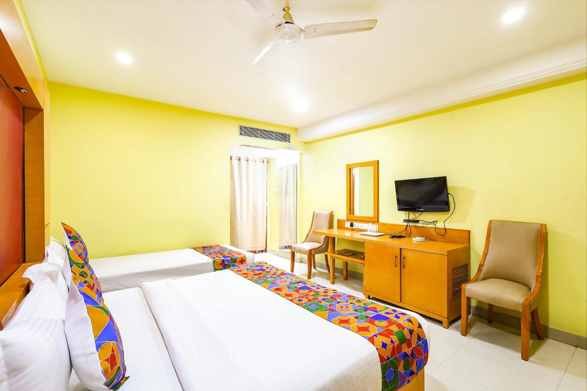 Fabhotel Prime Mahalaya Residency - Nr Chennai International Airport Extérieur photo