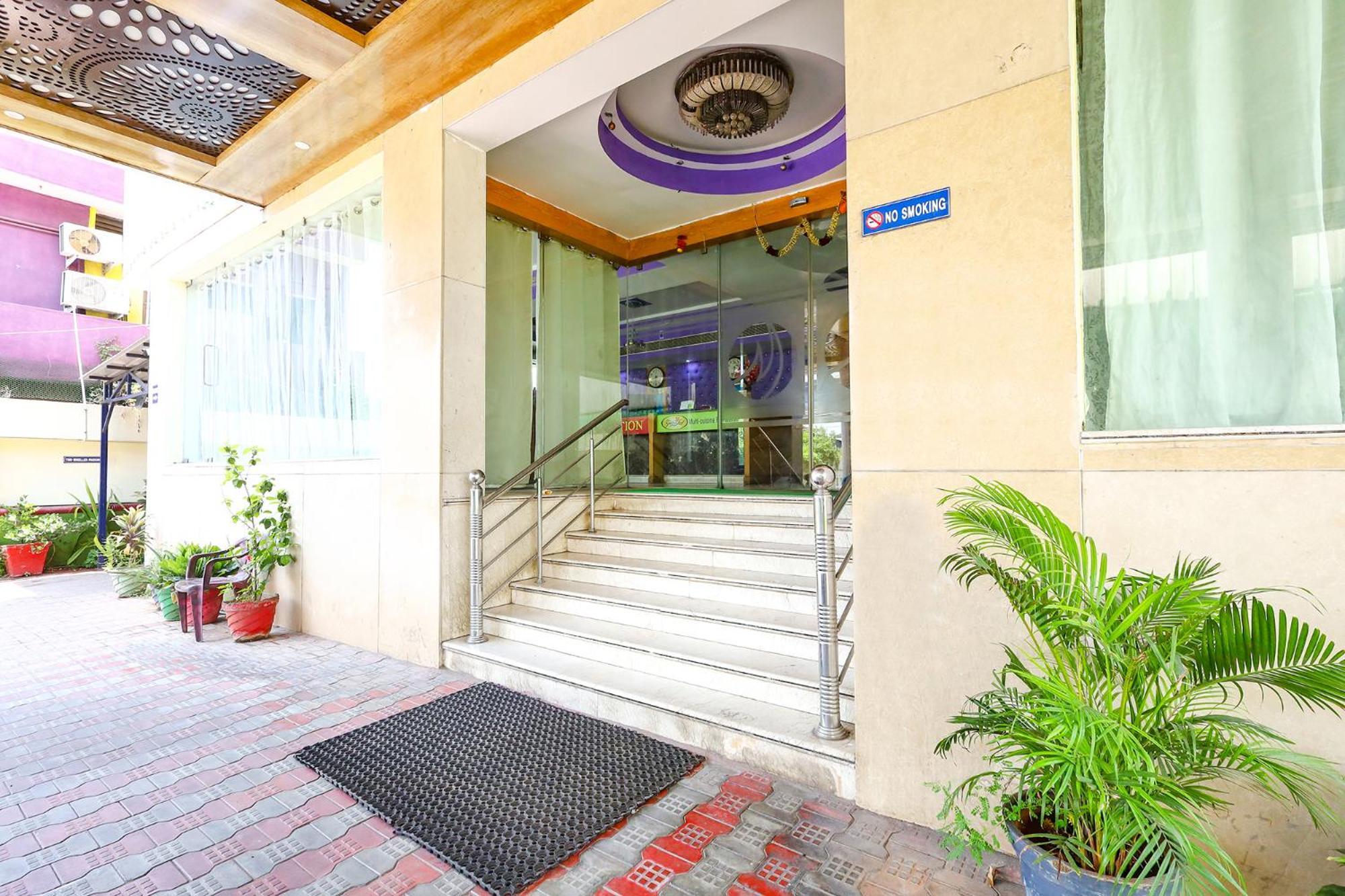 Fabhotel Prime Mahalaya Residency - Nr Chennai International Airport Extérieur photo